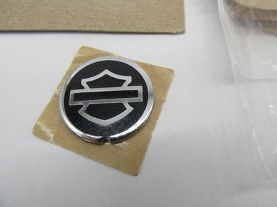 ONE (1 QTY) Harley-Davidson NOS OEM Headlight Lens Medallion 67668-05