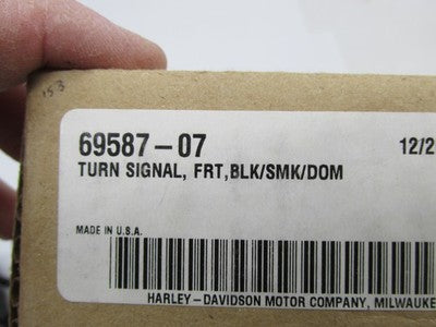 Harley Davidson Genuine NOS Front Turn Signal Smoked Black 69587-07