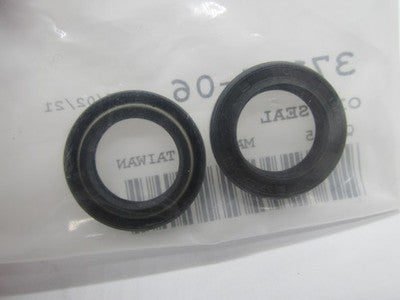 Lot of 2 Harley-Davidson OEM NOS Oil Seals 37107-06