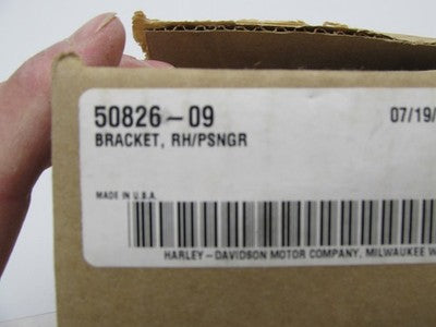 Harley NOS Genuine OEM V-Rod Muscle Right Passenger Footrest Bracket 5