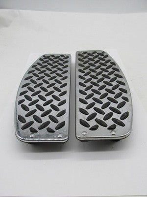 Pair of Harley Genuine Diamond Plate Pattern Rider Floorboard Pads Ins