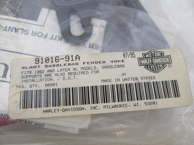 Harley-Davidson Genuine NOS SaddleBag Fender Protection Yoke 91016-91A
