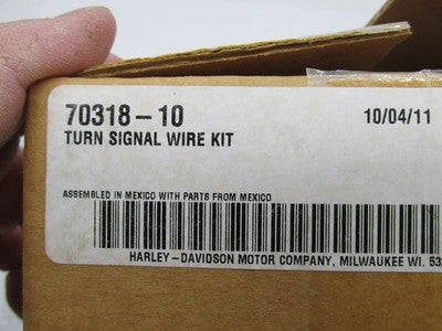 Harley NOS Genuine OEM Road King Extended Turn Signal Wire Kit 70318-1
