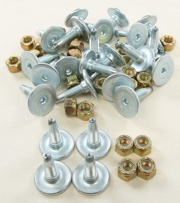 Woody's Gold Digger 60 deg. Traction Master Carbide Studs .920 Stud Le