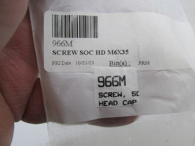 Lot of 8 Harley Davidson Genuine NOS Socket Head M6 x 35 Screw 966M