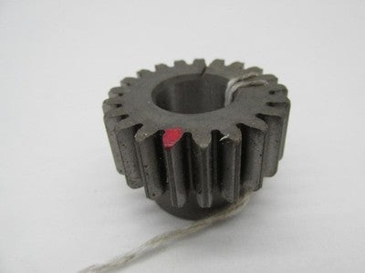 Harley-Davidson Genuine NOS Pinion Shaft Gear Red 24043-93
