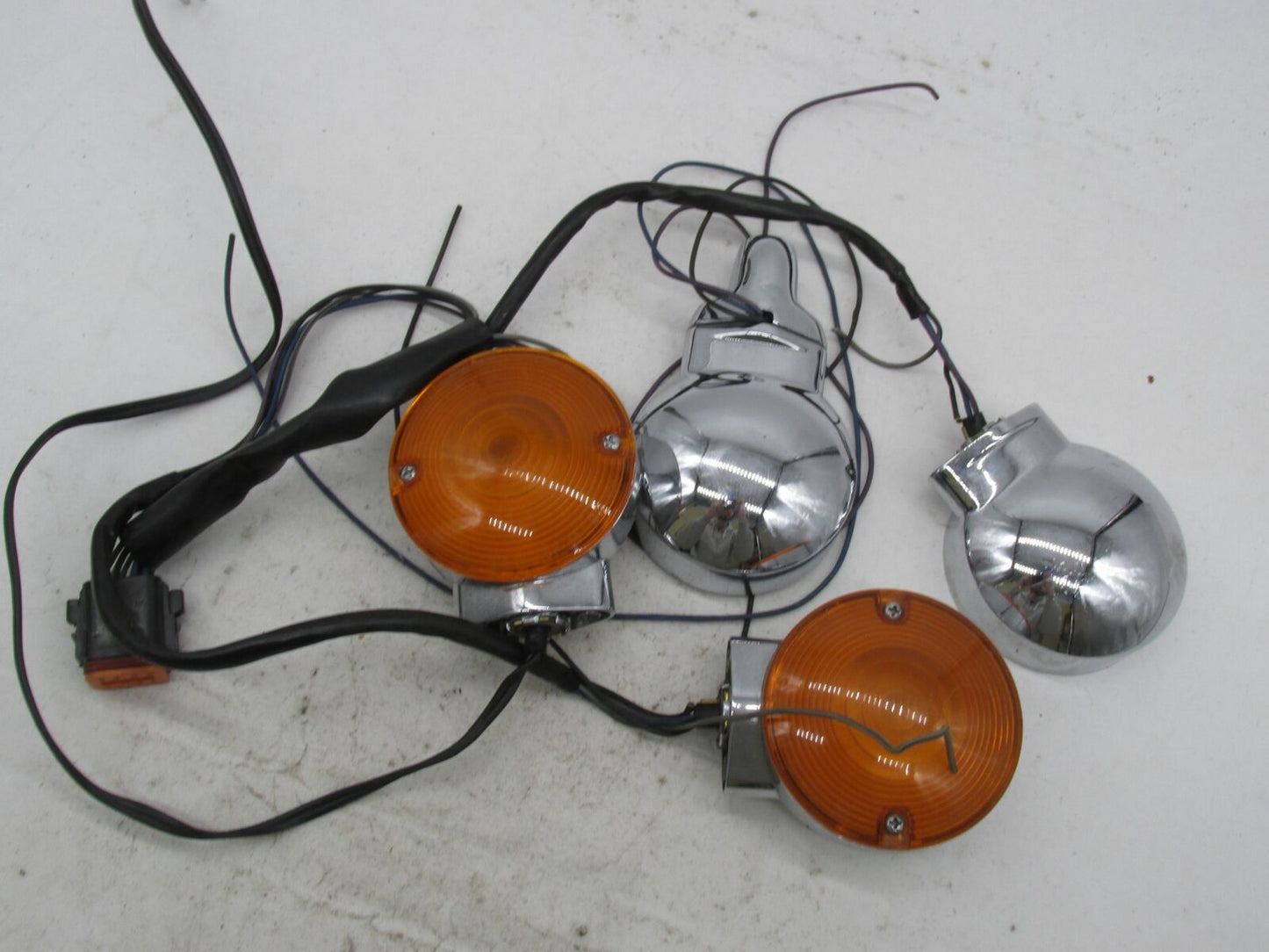 Mixed Lot of Harley Davidson Genuine Stock Touring Turn Signals