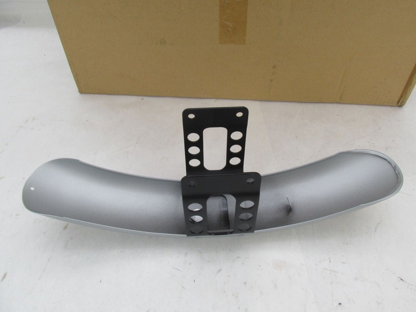 Harley Davidson Genuine NOS XL 1200N Brilliant Silver Front Fender 59712-07 COV