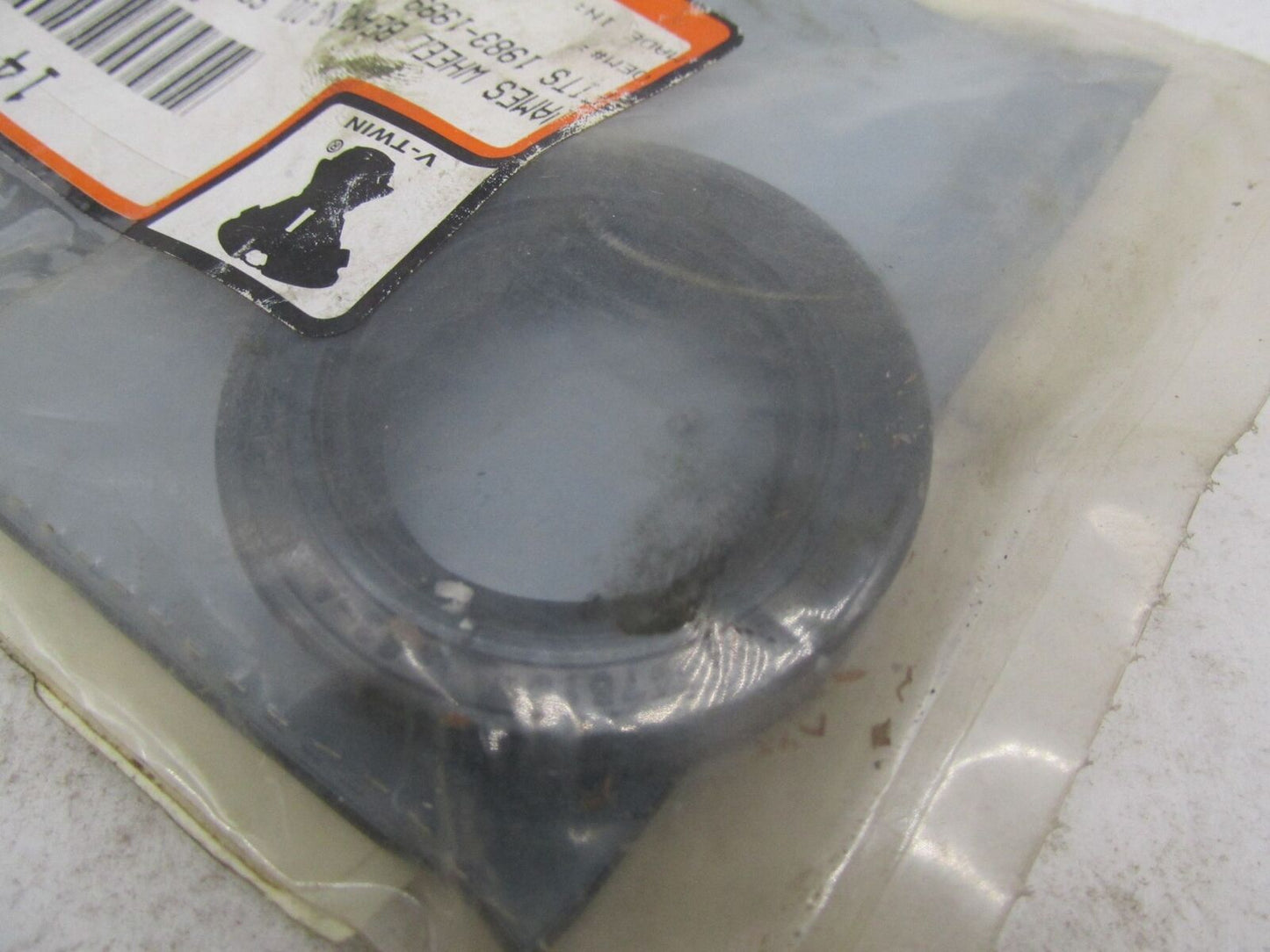 (1) Single Harley Davidson James 1985-1999 Wheel Bearing Oil Seal JGI 47519-83