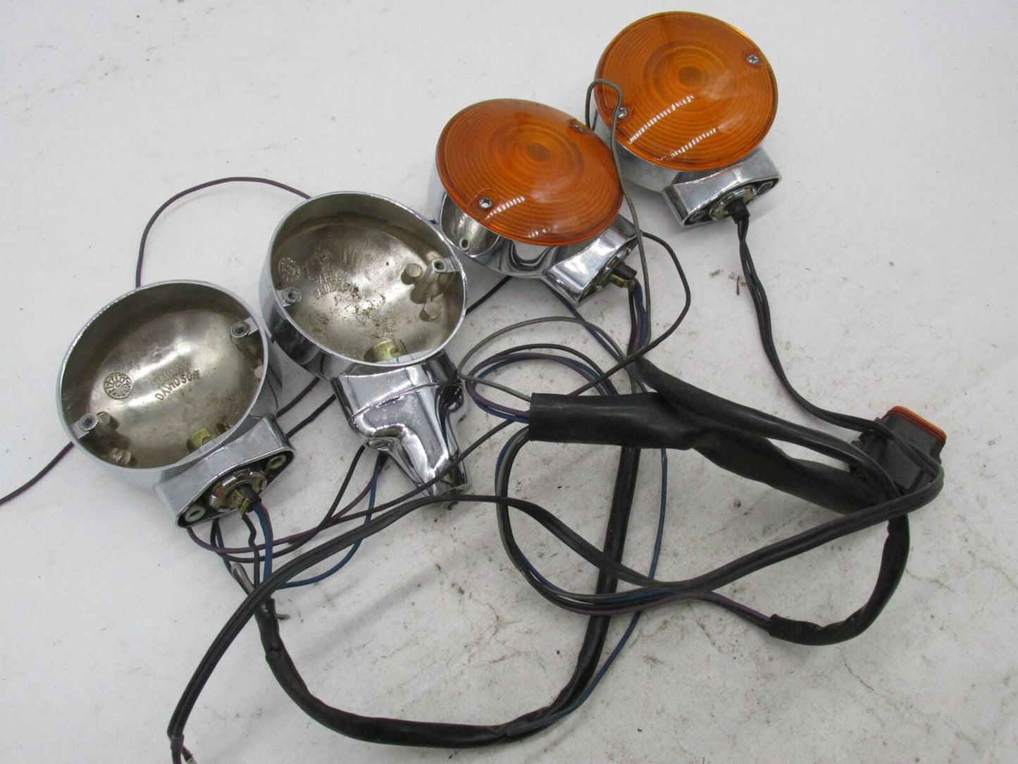 Mixed Lot of Harley Davidson Genuine Stock Touring Turn Signals