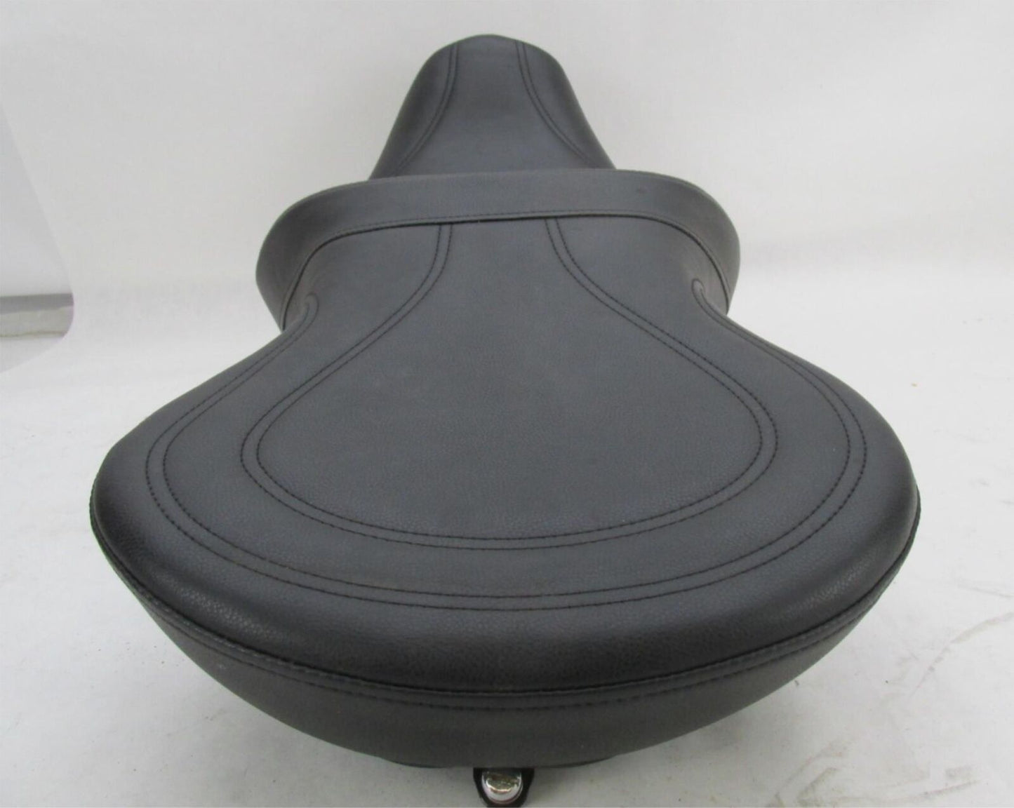 Saddlemen Explorer Seat Black Stitch Harley-Davidson Softail FXST/FLST 00-05