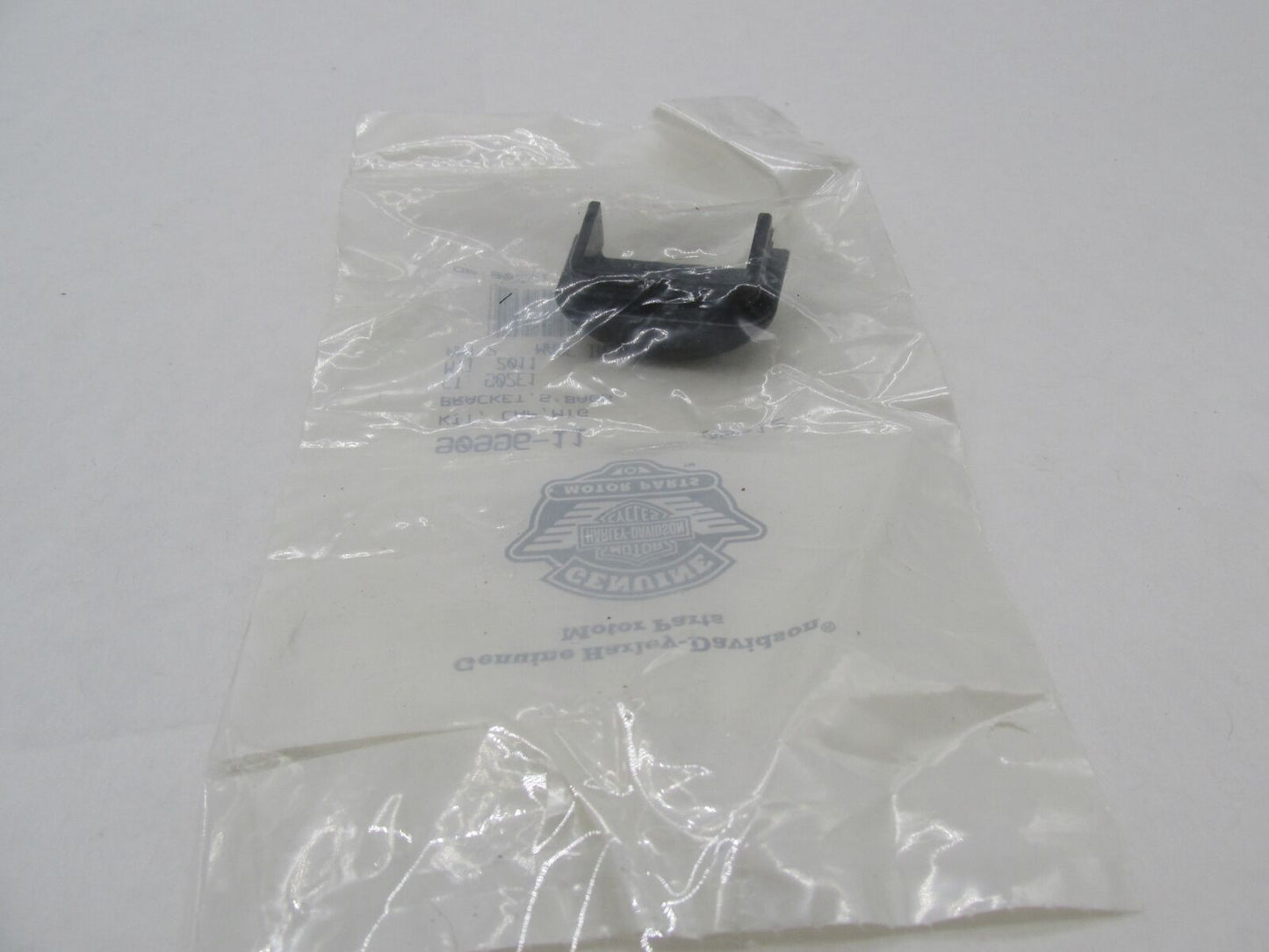 (1) Single Harley Davidson Genuine NOS Saddlebag Mounting Bracket Cap 90996-11
