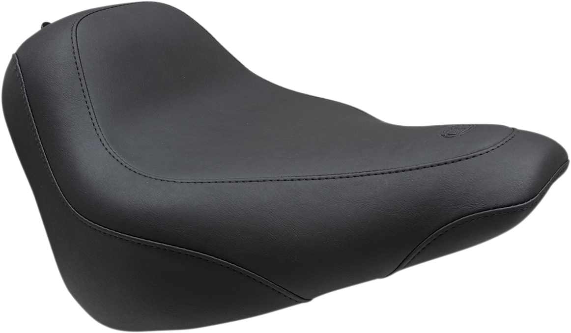 Mustang Wide Tripper Solo Front And Rear Seats Black 75162