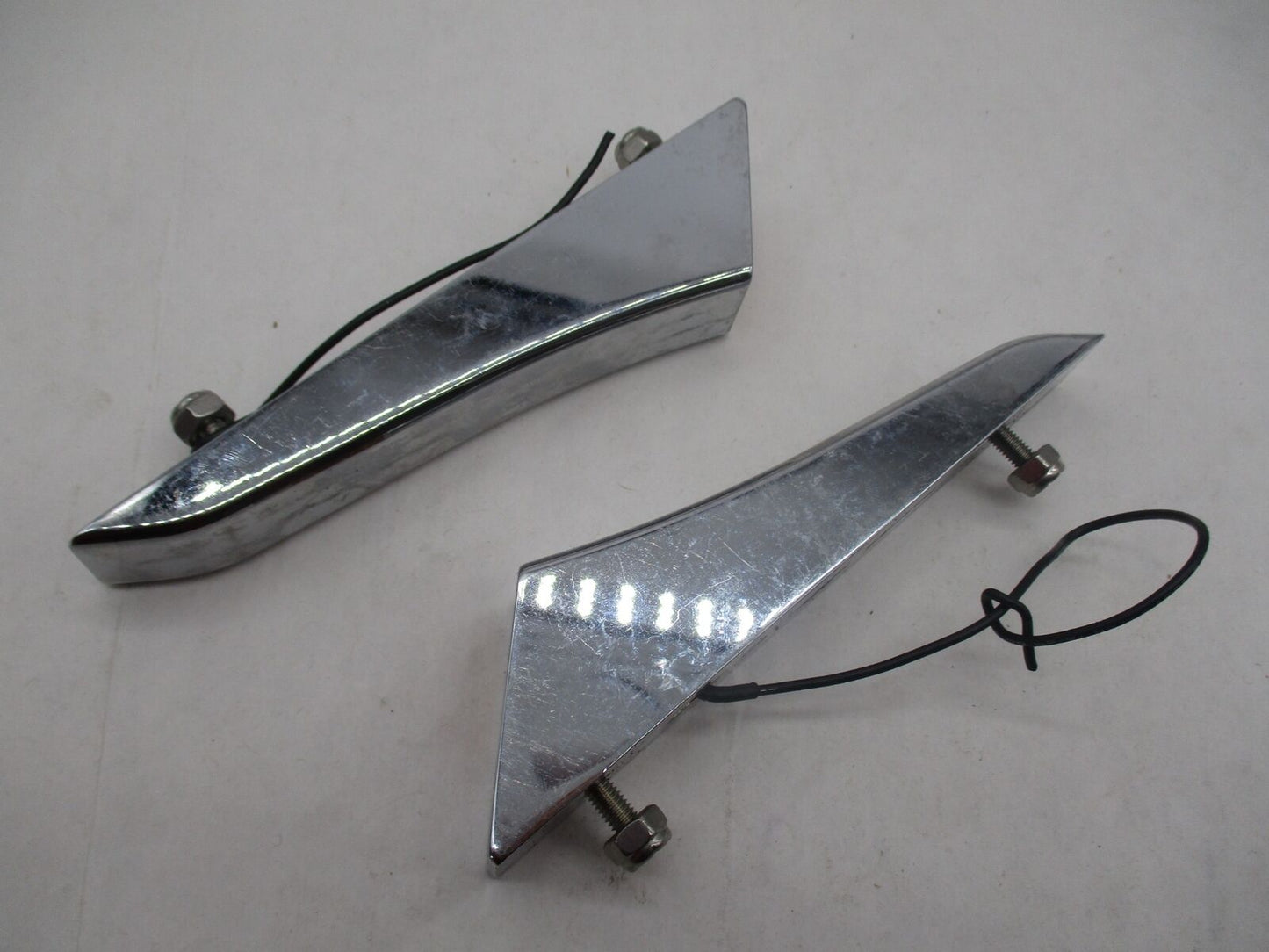 Set of 2 Harley Davidson Fender Chrome Strut Amber Chrome Side Marker Lights