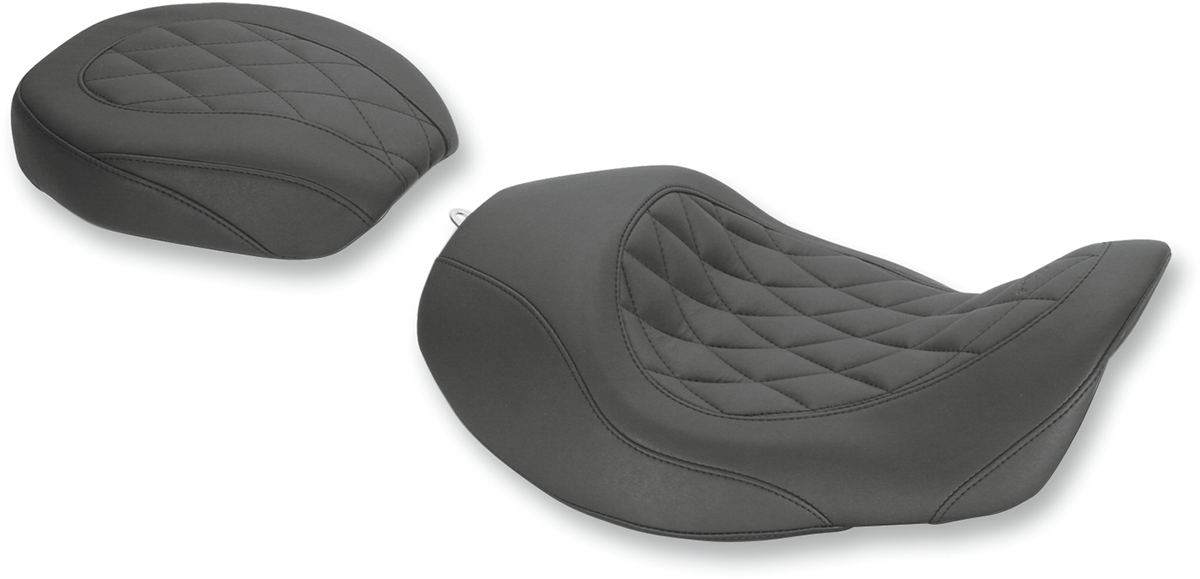 Mustang Wide Tripper Forward Solo Seat Black 76710