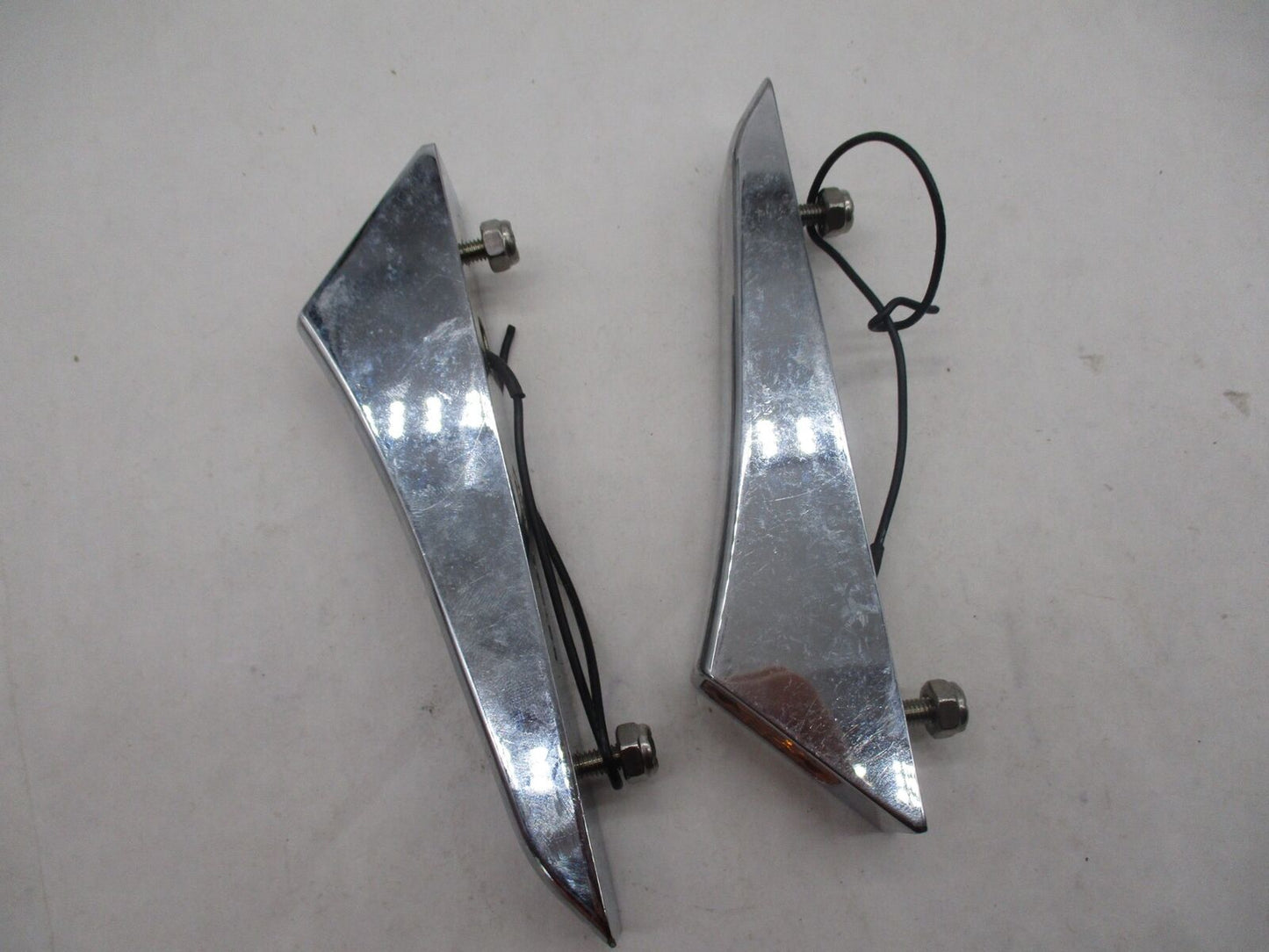 Set of 2 Harley Davidson Fender Chrome Strut Amber Chrome Side Marker Lights