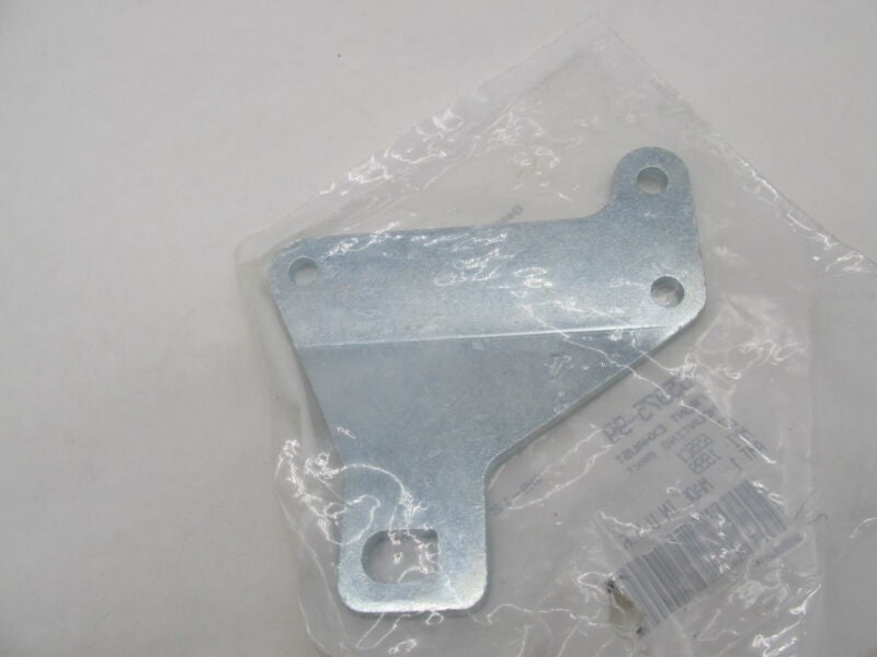 Harley Davidson Genuine NOS Dyna Front Exhaust Mounting Bracket Mount 65975-99