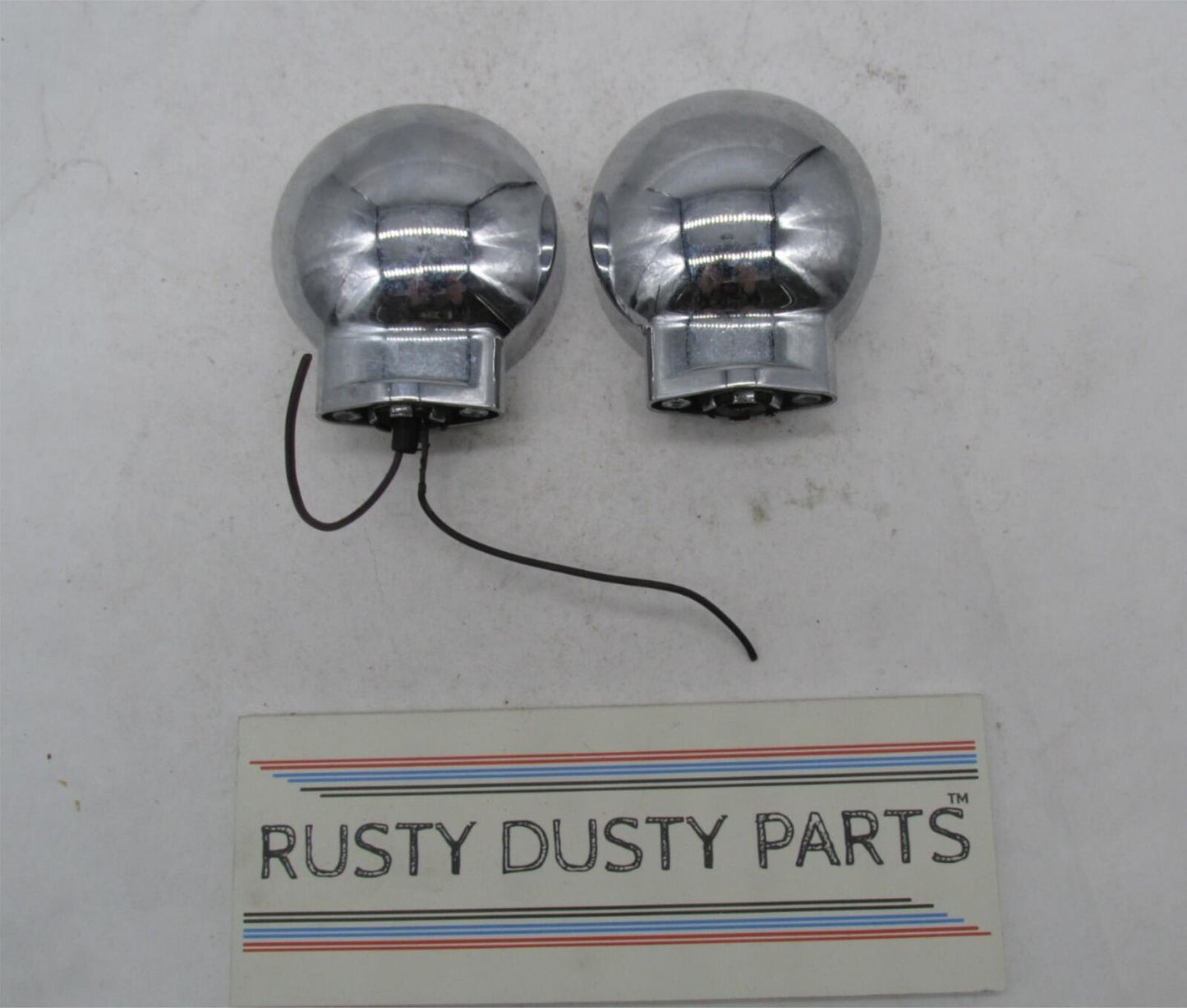 Pair of Harley Davidson Genuine Touring Chrome Turn Signal Housings No lenses