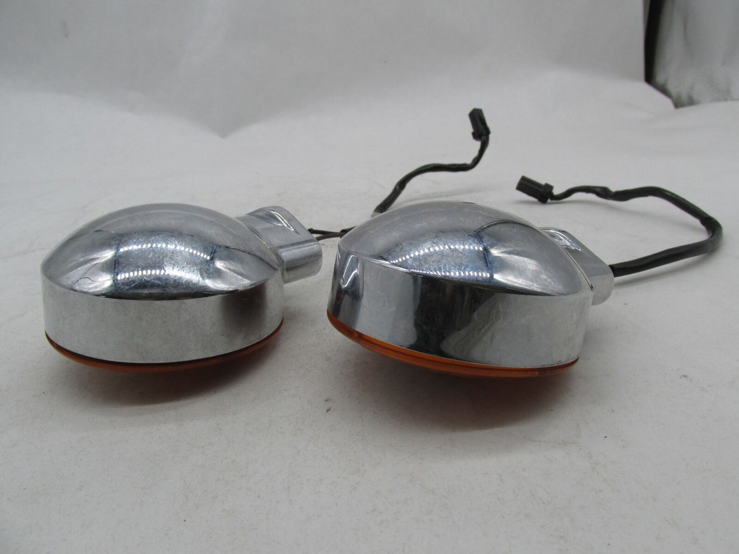 Pair of Harley Davidson Genuine Touring Amber Turn Signal Housings w/ Amber Lens
