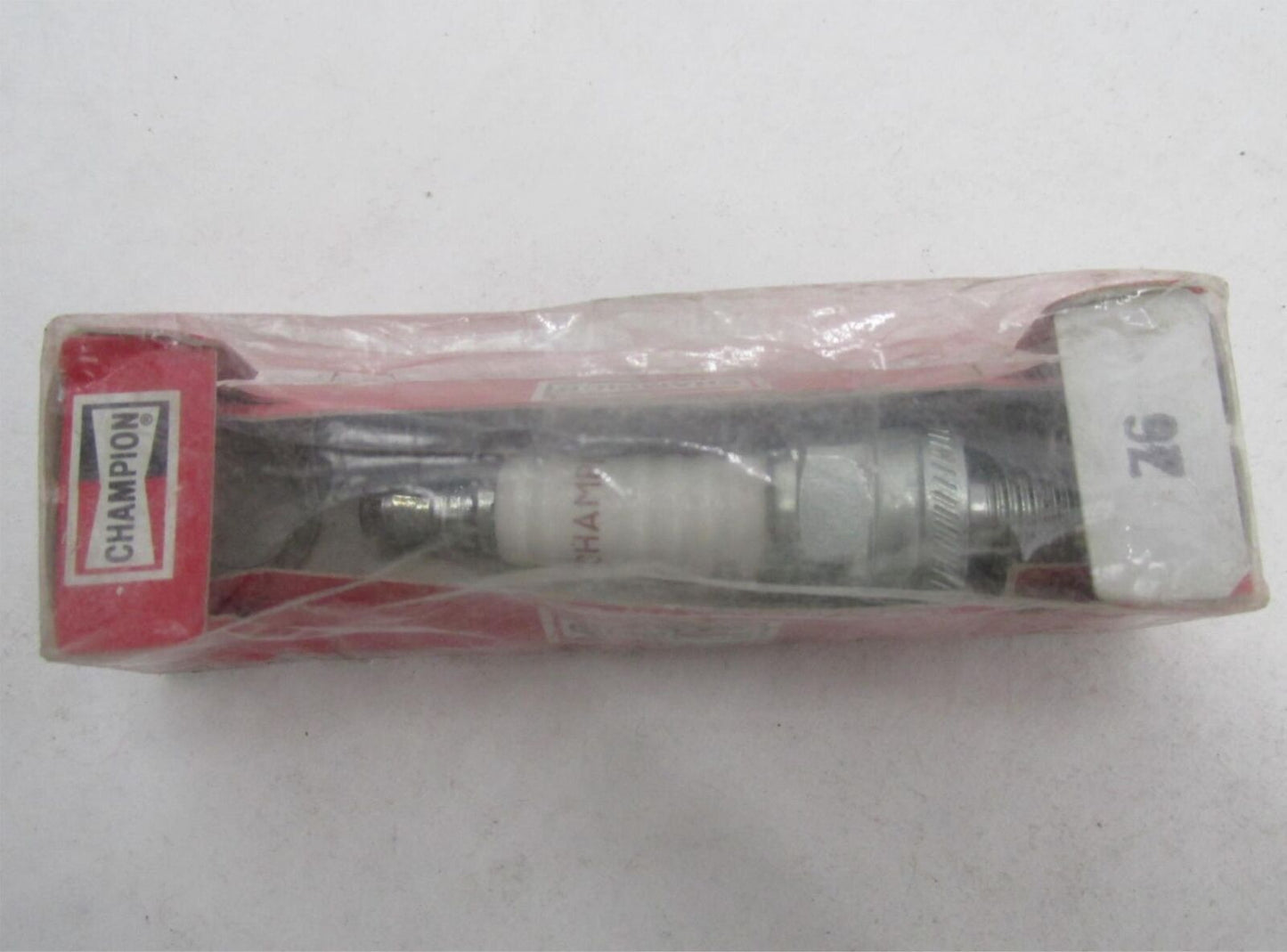 Lot of 4 Champion Spark Plugs 76