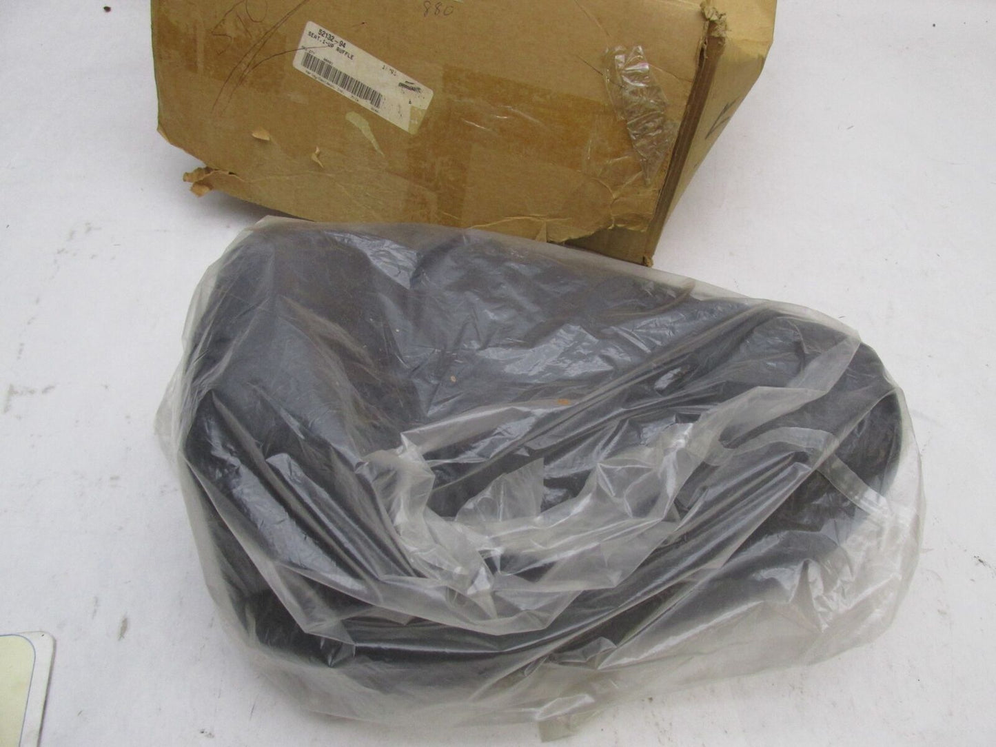 Harley Davidson Genuine NOS Sportster Ruffle Solo 1-UP Seat 52132-94