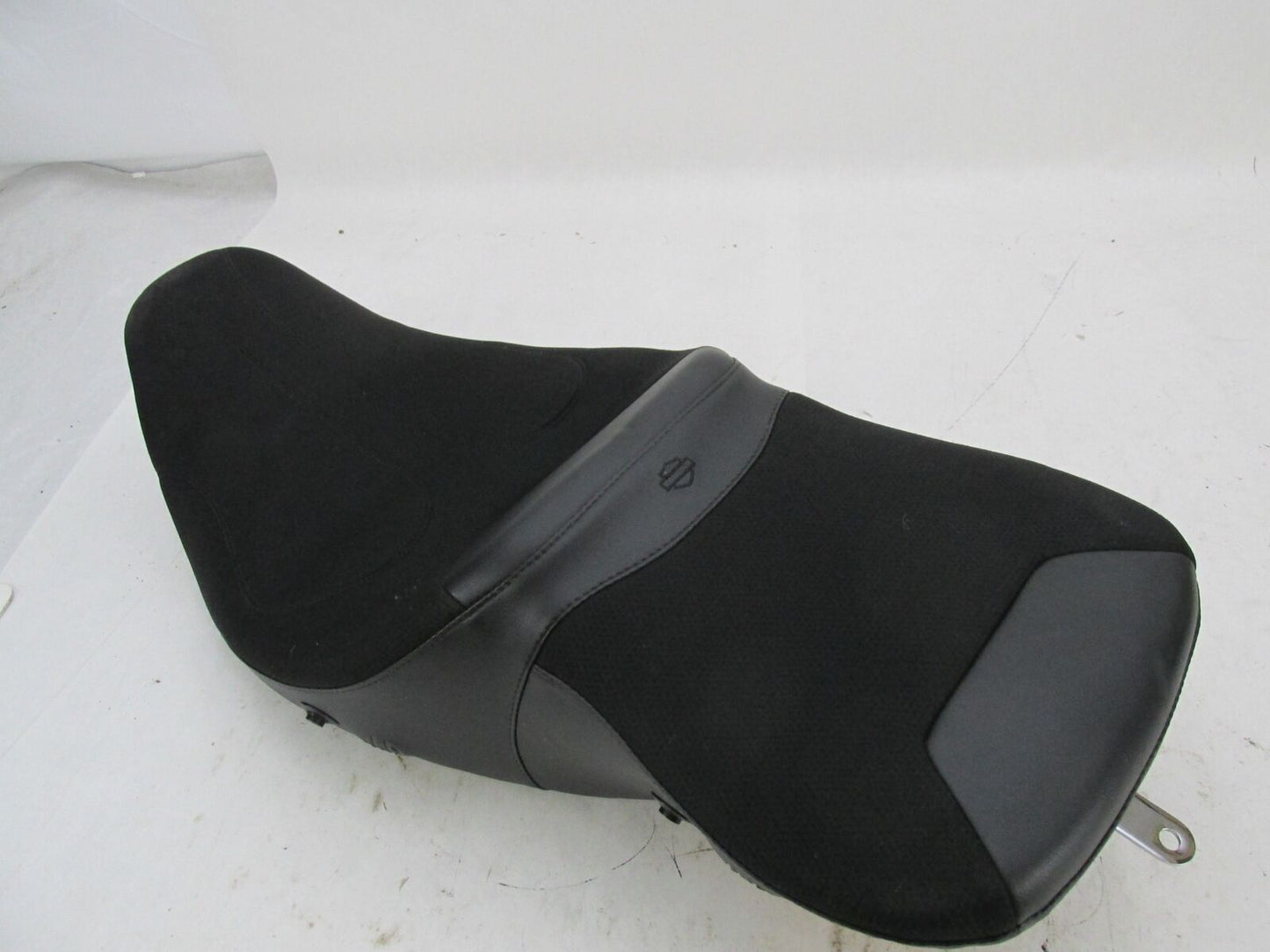 Harley Davidson Touring The Road Zeppelin Air Adjustable Cushion Seat 52000152