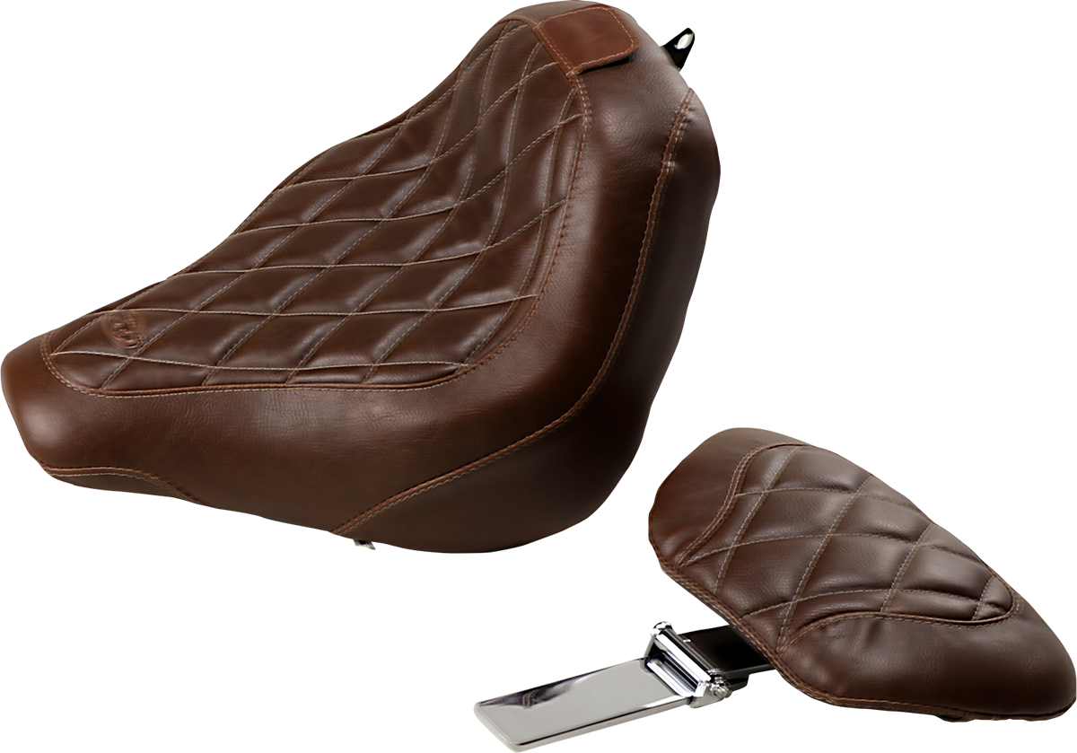 Mustang Wide Tripper Solo Seat Brown Diamond 83031