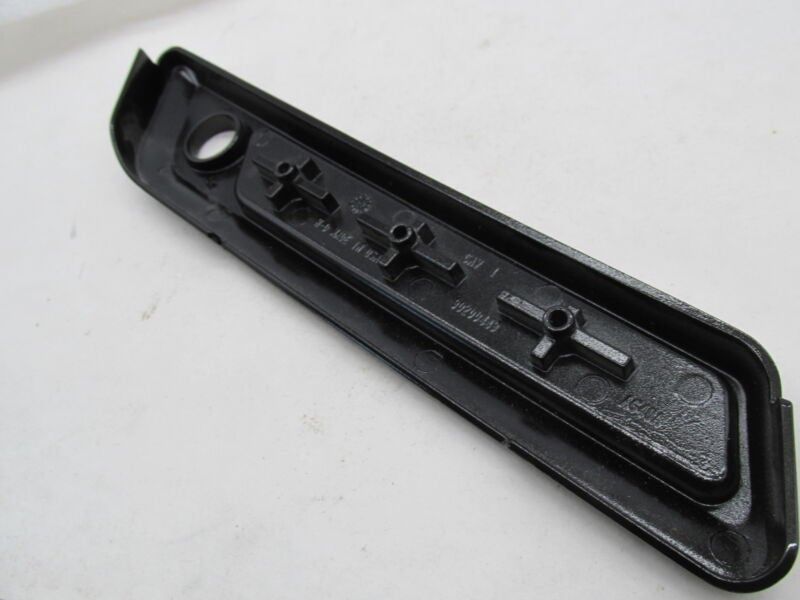 Harley-Davidson Right Black Earth Saddlebag Latch Faceplate 90200984 EGS
