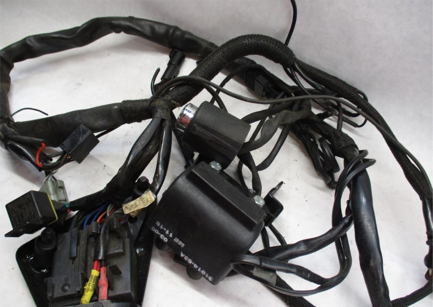 Partial Harley Wiring Harness with Ignition Coil and Fusebox 31614-83A