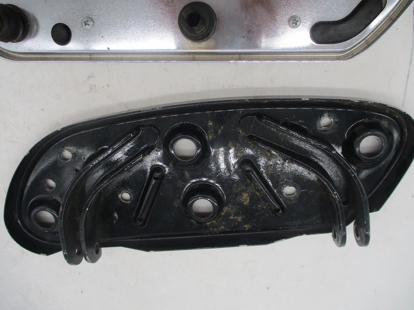 Harley Davidson Left Side Steamliner Floorboard Base plate and Pad 50689-04