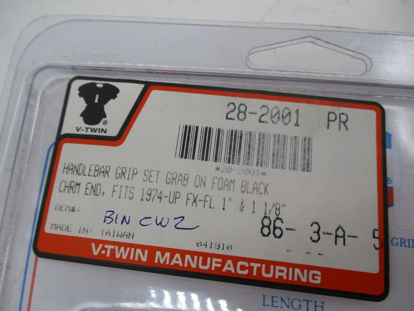 V-Twin Handlebar Chrome End Grip Set Grab on Foam Black 28-2001 74-up FX FL