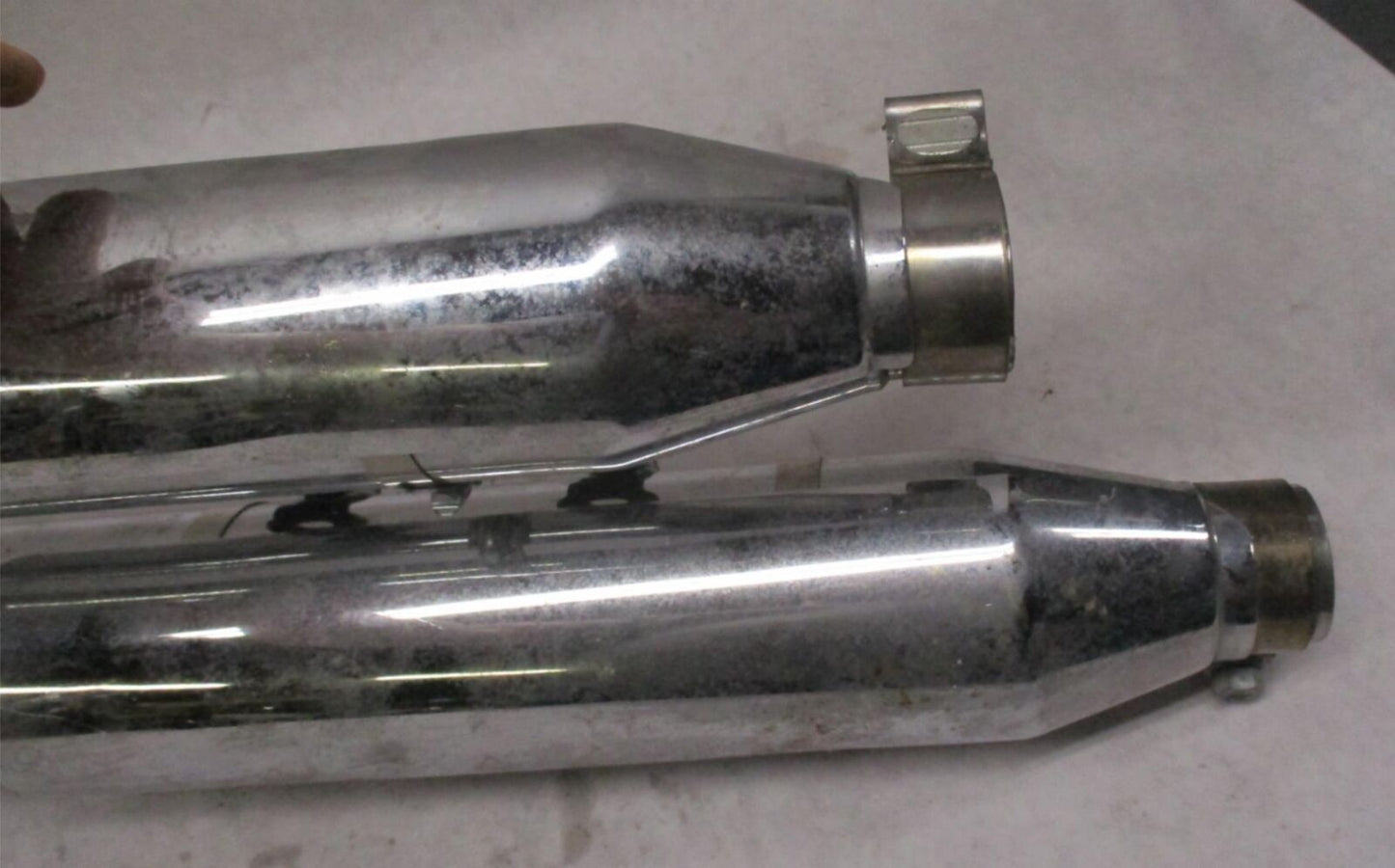 Harley Genuine Heritage Softail Exhaust Mufflers 65357-05 65353-05 w/ brackets
