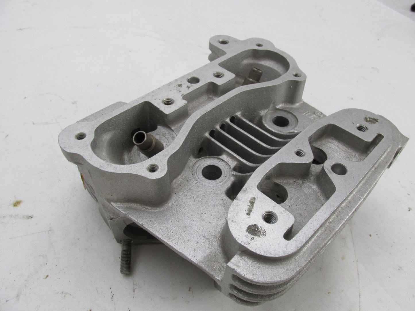 Harley Davidson Genuine NOS Sportster Rear Cylinder Head 16662-86A