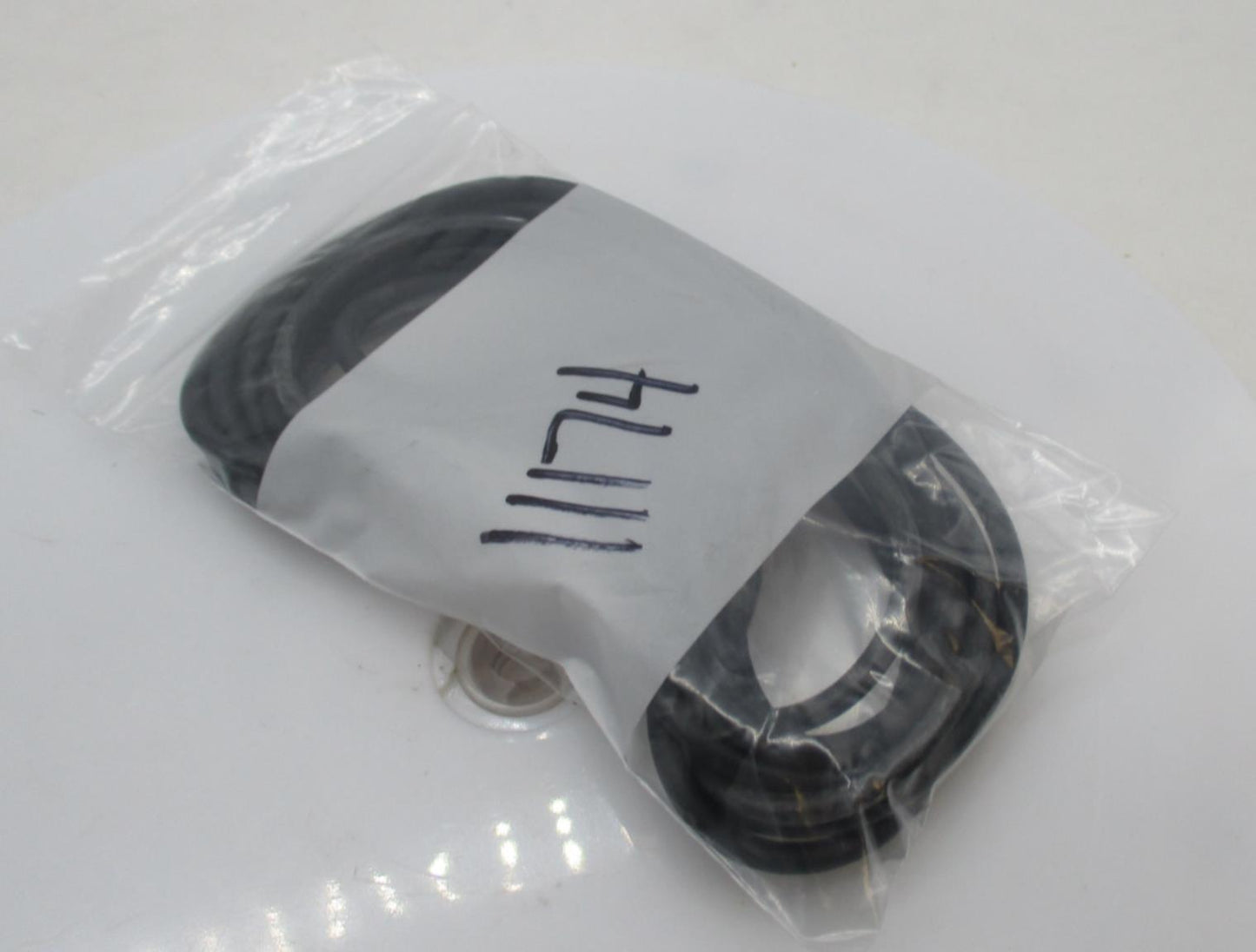 Lot of 11 Harley-Davidson Genuine NOS Tank Strap O-Rings 11174