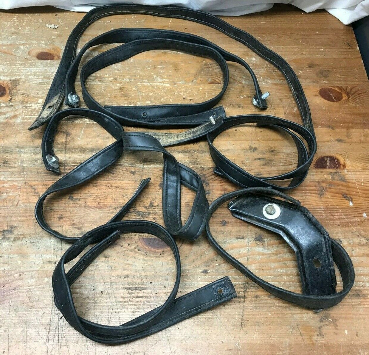 Mixed Lot (8) Harley Davidson Mixed Lot of grab Seat Passenger Straps black
