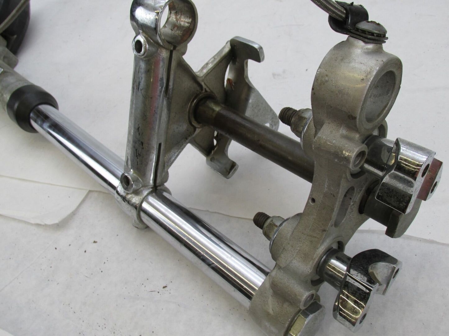 Harley Ironhead Superglide 35mm Front End Triple Tree Banana Caliper 45740-62A