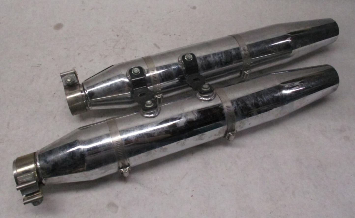 Harley Genuine Heritage Softail Exhaust Mufflers 65357-05 65353-05 w/ brackets