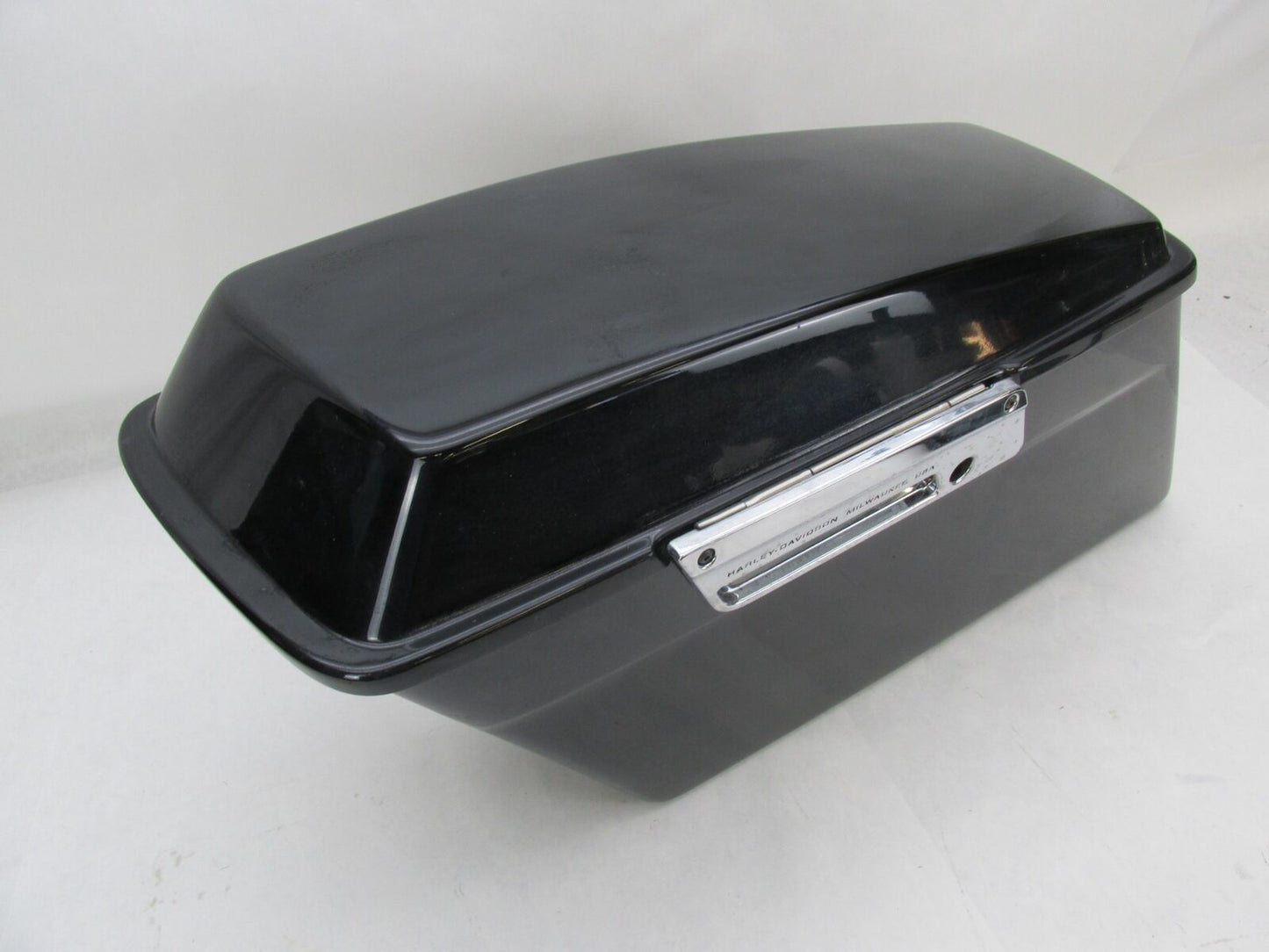 Harley Davidson Genuine NOS Vivid Black Left Hard Saddlebag 90893-95DH