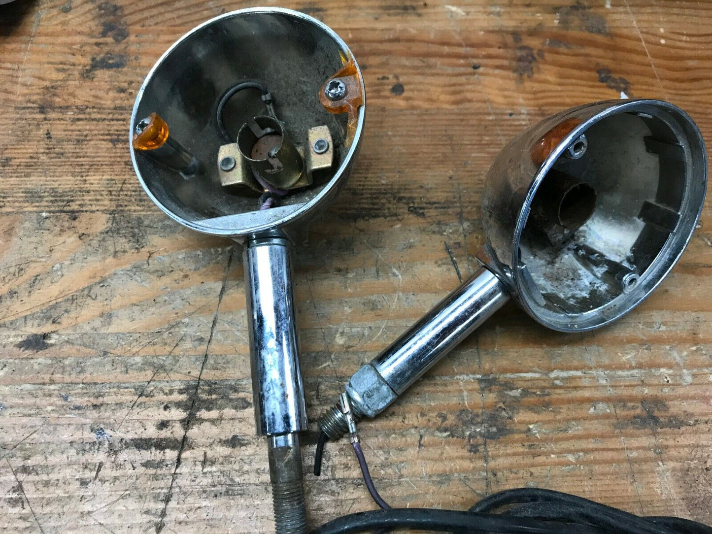 Pair Harley Davidson Bullet Turn Signals Housing and Stalks brackets