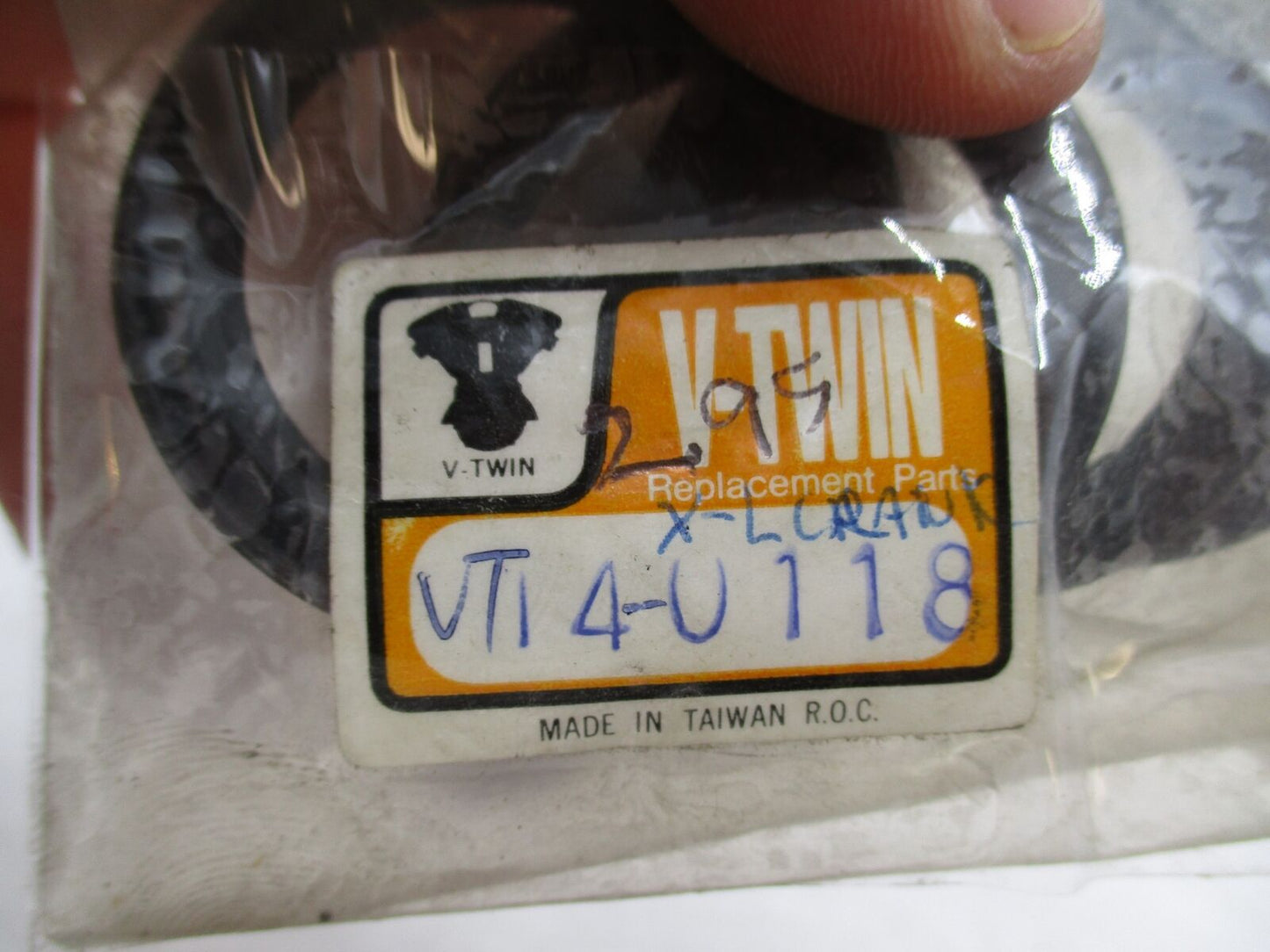 Lot of 4 Harley Davidson V-Twin Shaft Seals 14-0118