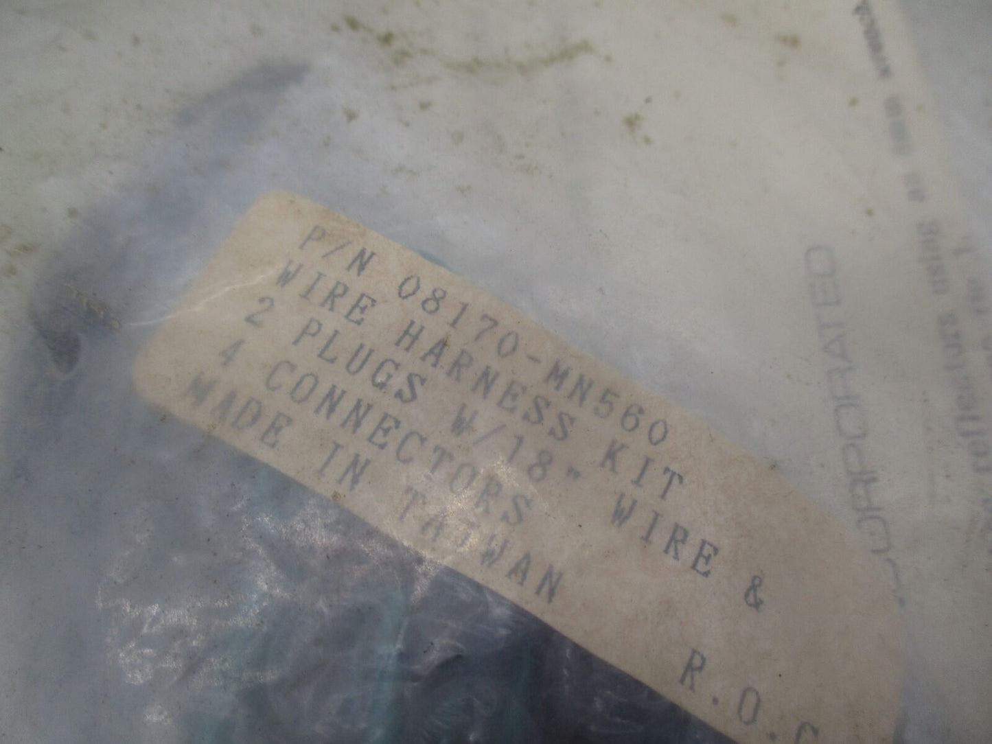 Add On Inc Wire Harness Kit 2 Plugs w/ 18" Wire & 4 Connectors 08170-MN560