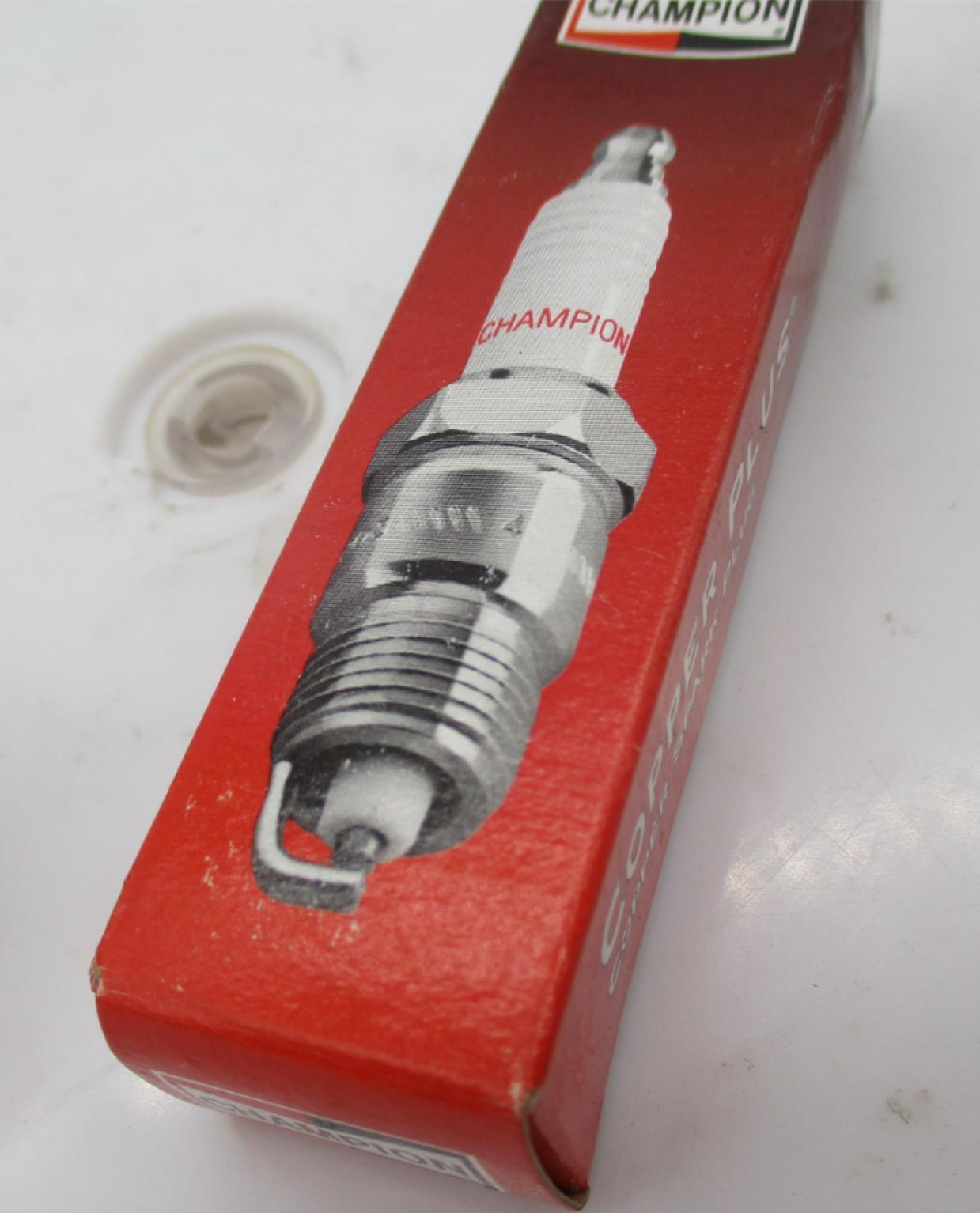 Pair of Champion Copper Plus Spark Plugs 439 RC12MCC4 Harley Davidson