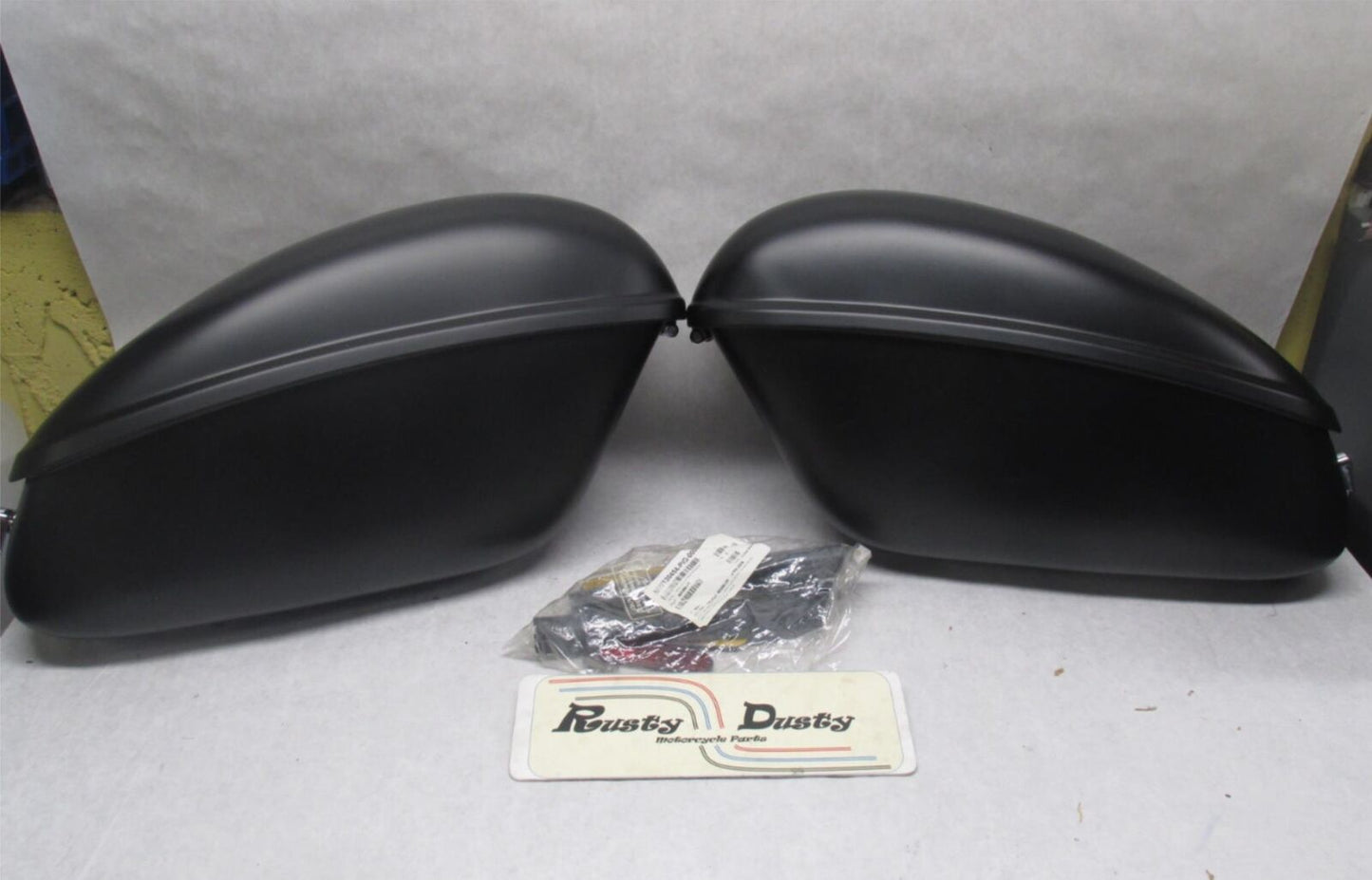 Harley Davidson Genuine NOS Pair of Softail Deuce Black Saddlebags 90396-00