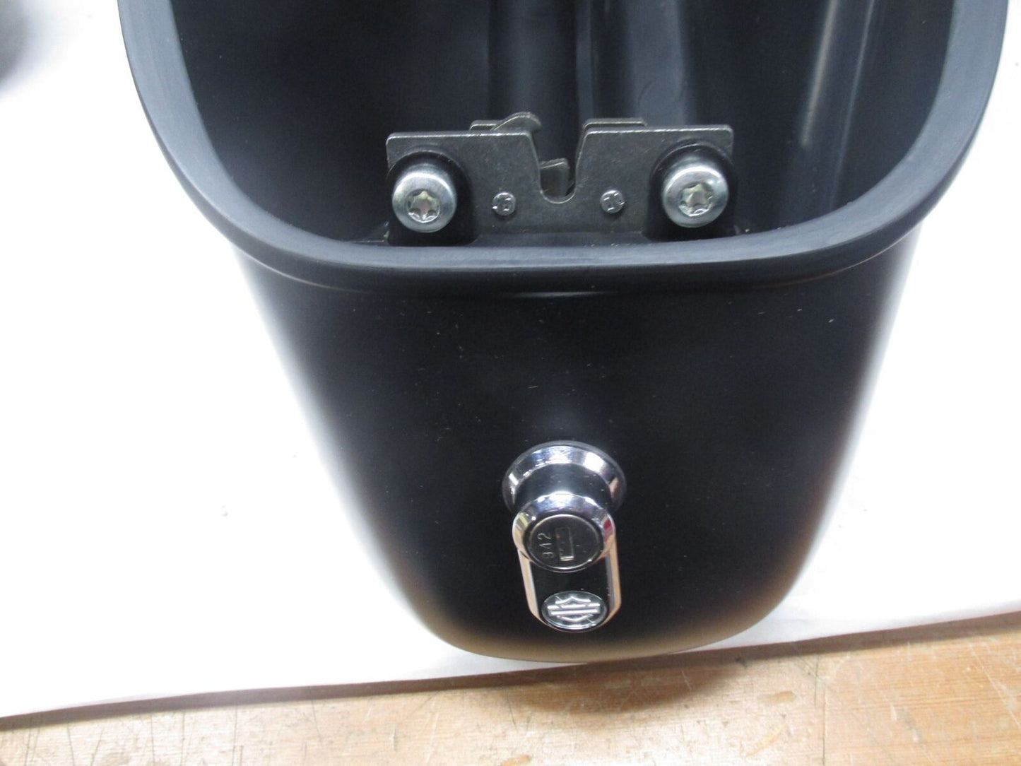 Harley Davidson Genuine NOS Pair of Softail Deuce Black Saddlebags 90396-00