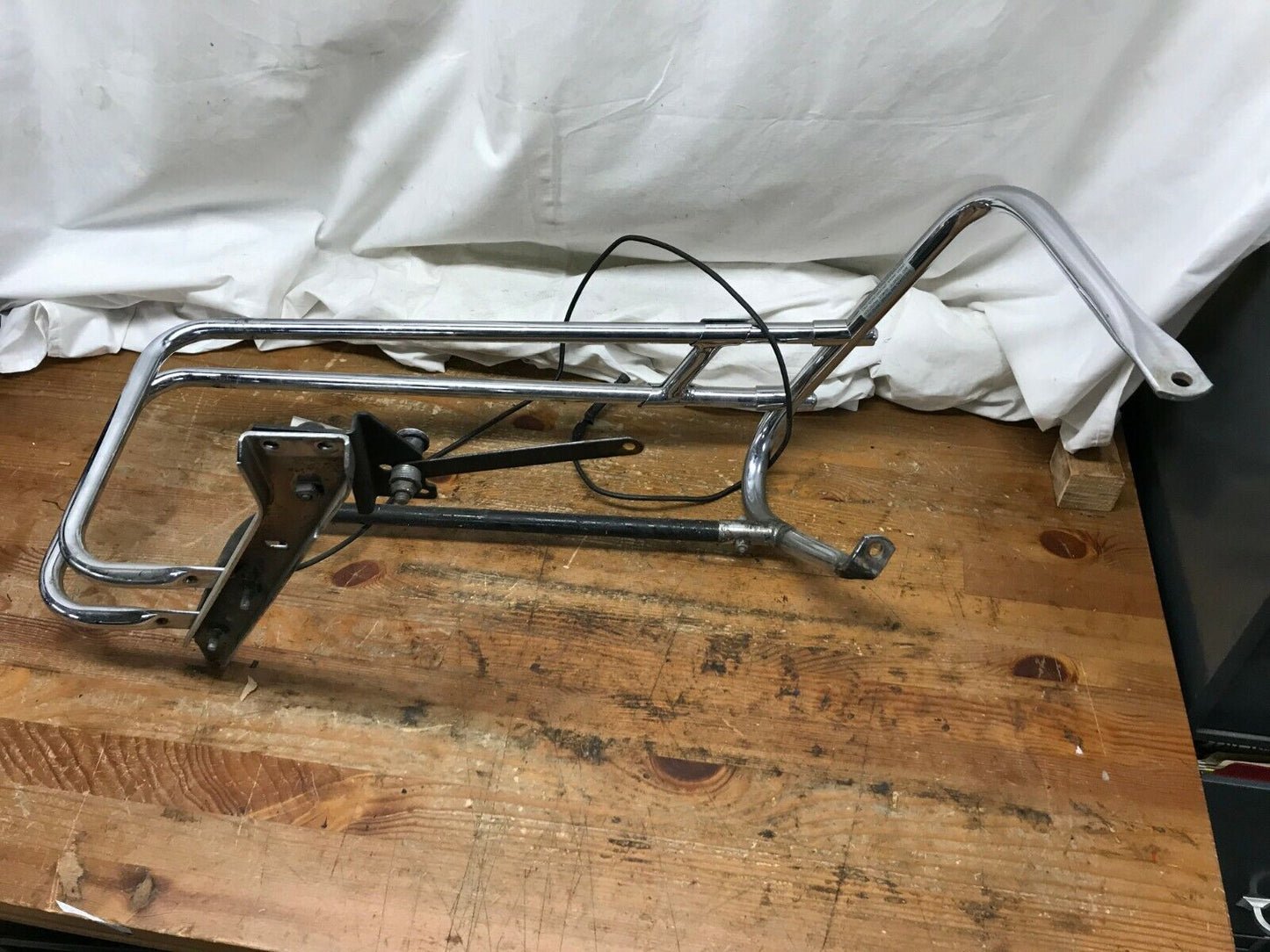 Harley-Davidson FLHTC Electra Evo Left Saddle Bag Frame Mount Brackets Guard