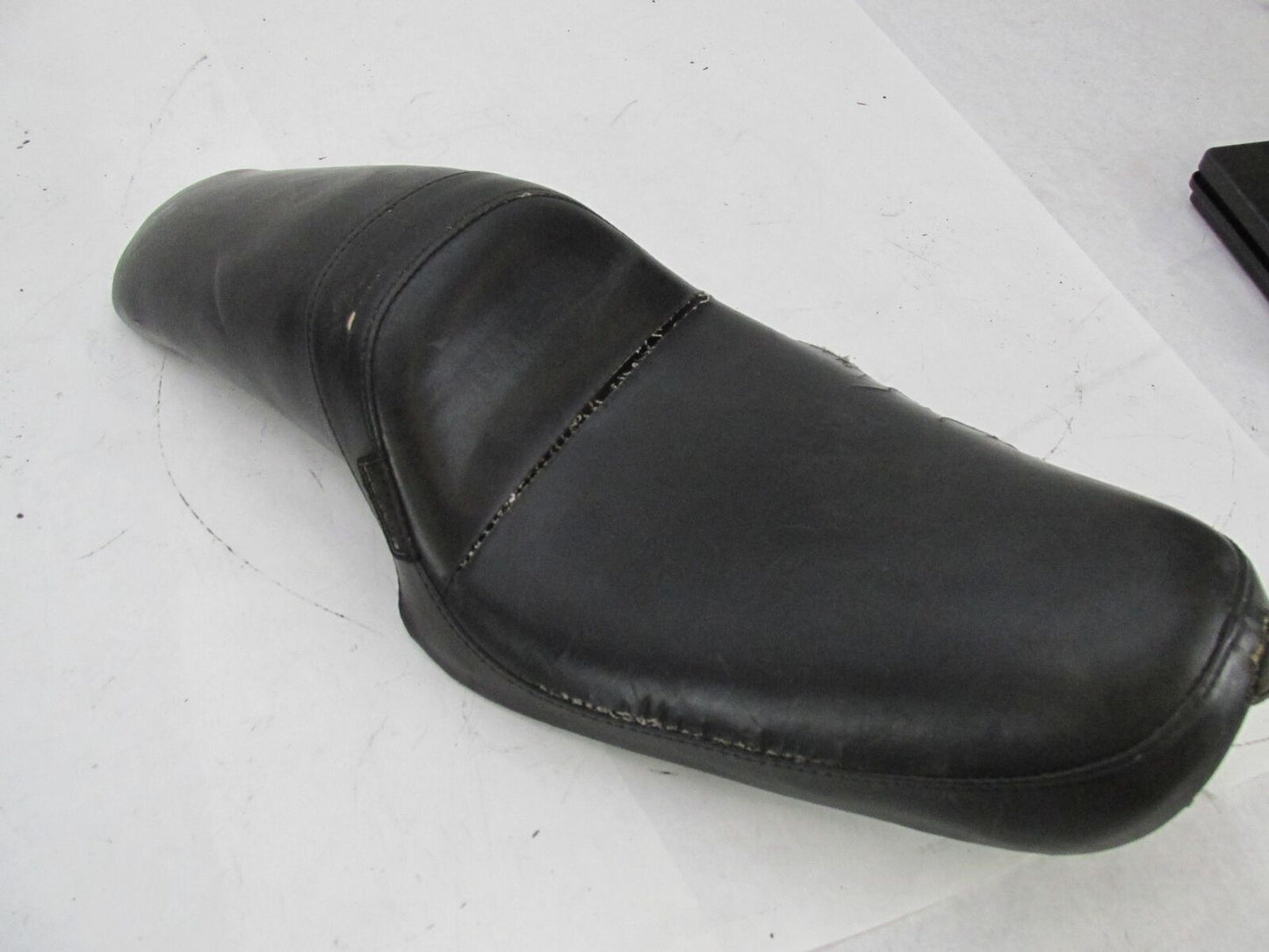 Harley Davidson Le Pera Dyna FXD Leather 2 Up Black Seat