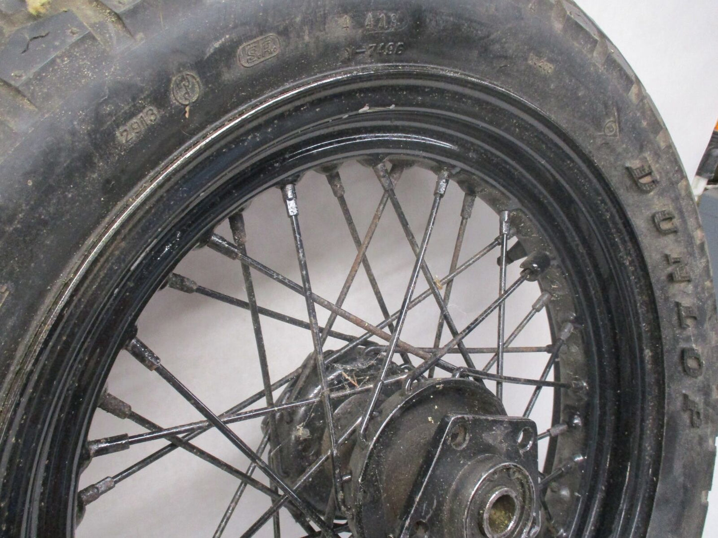 Harley Shovelhead Super Glide Rear Wheel Spoke w/ Tire 40981-73 3/4" Axle