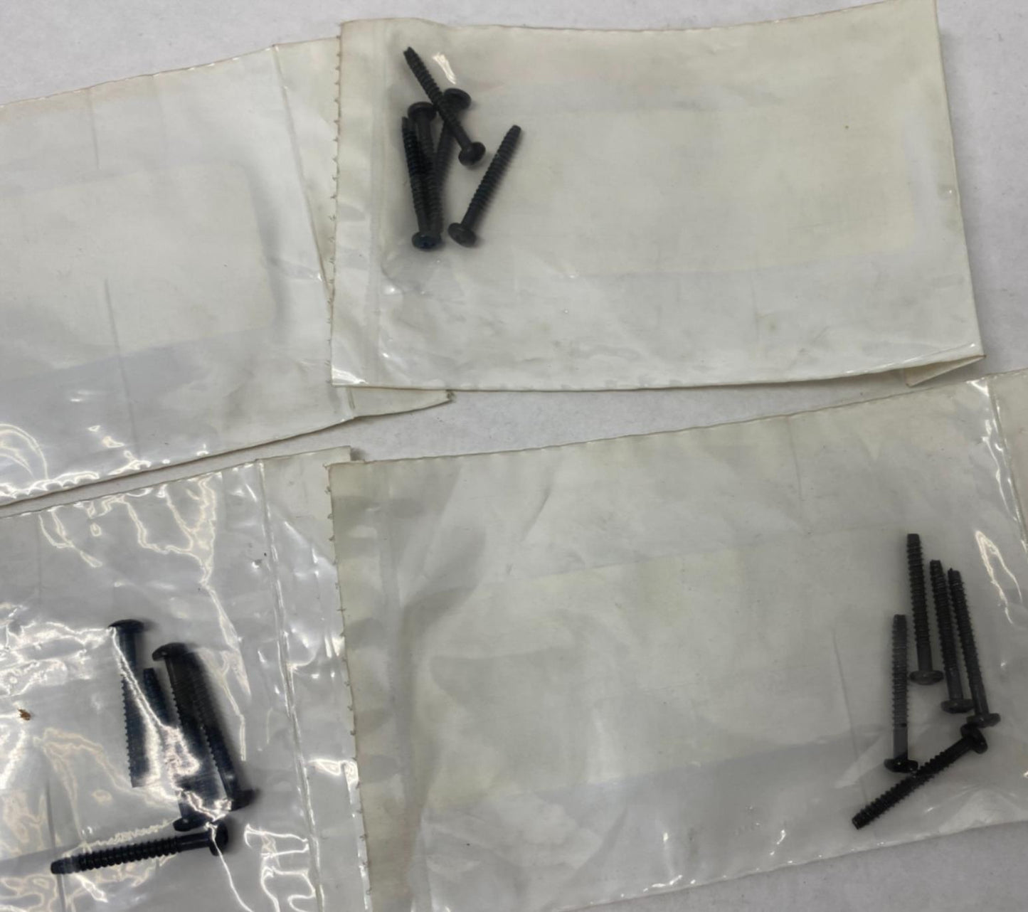 Harley Buell Genuine Lot (20) Turn Signal Lens Screws 68969-99Y