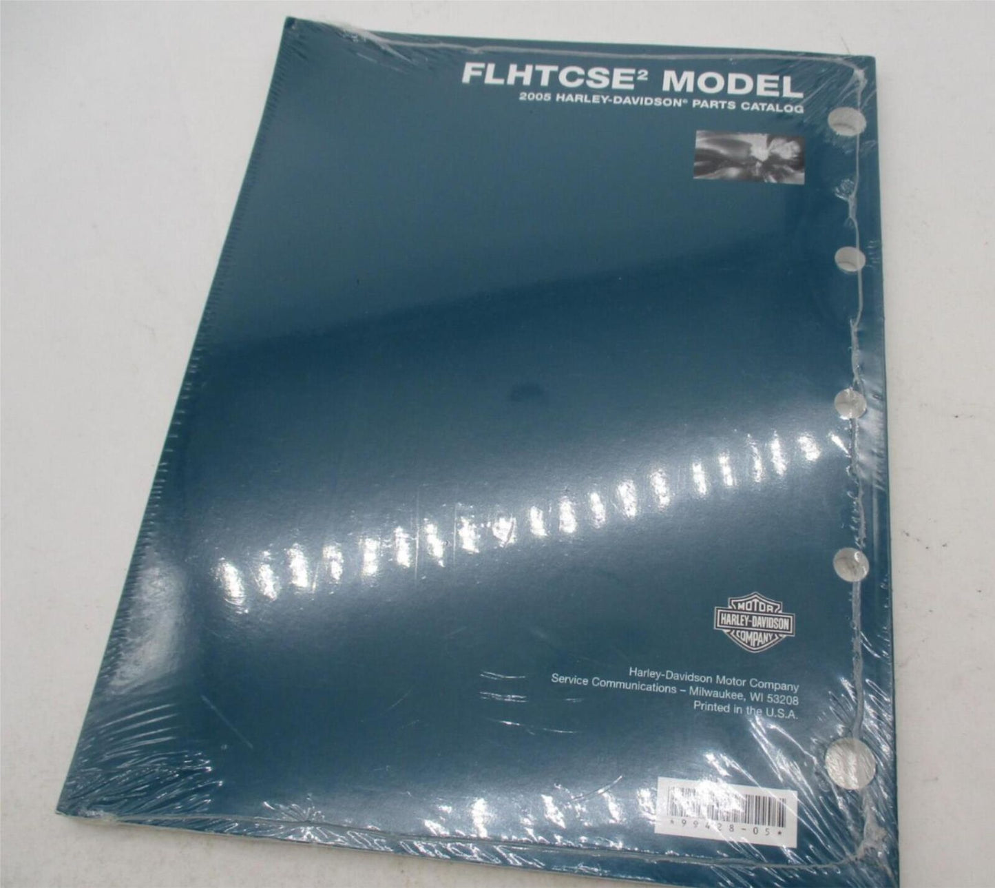 Harley Davidson Official Factory FLHTCSE2 2005 Model Parts Catalog 99428-05