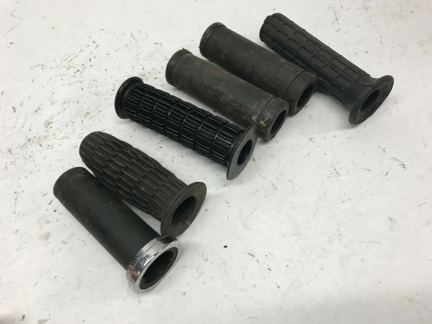 Lot of vintage Harley Grips Triumph BSA Throttle Chopper sportster Shovehead
